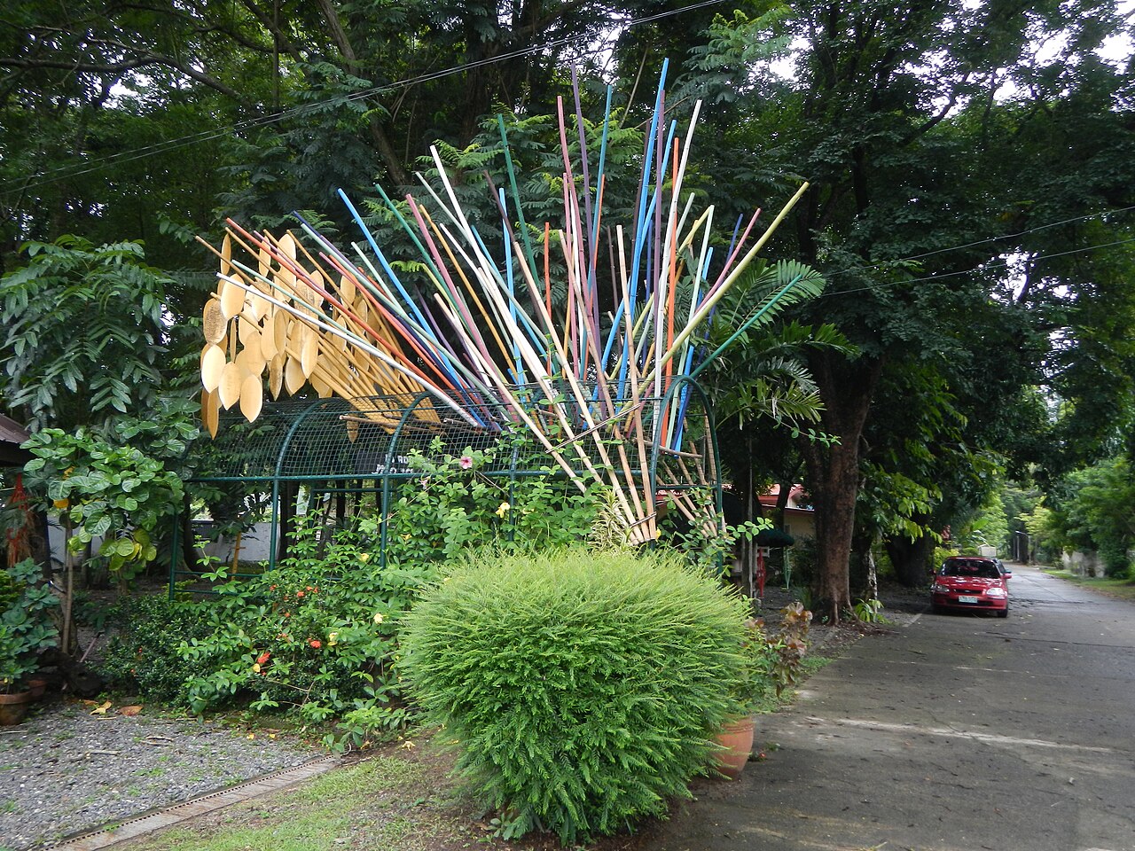 乡村振兴产业旺 特色农产品借电商走出大山